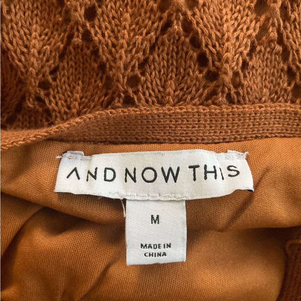 Made by And Now This🍂🕯️ Size: M 📏 Color: Brown 🍂🪵🤎 - Picture 4 of 4